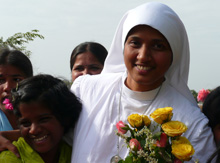 Sister Maria Immaculata (Swarna), on her
homecoming from Italy. Swarna